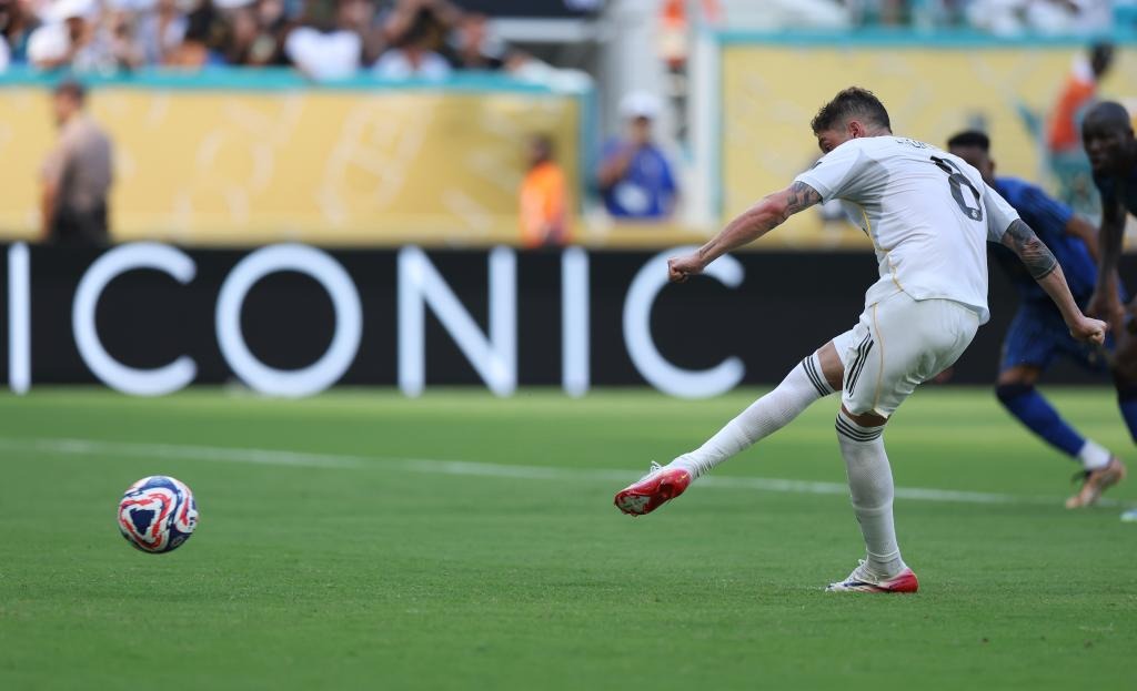 英足总杯前瞻：诺丁汉森林VS伊普斯维奇北京时间3月4日凌晨，本赛季最后一场足总杯1／16决赛将在城市球场打响，主队诺丁汉森林将与远道而来的伊普斯维奇争夺最后一席八强之位。