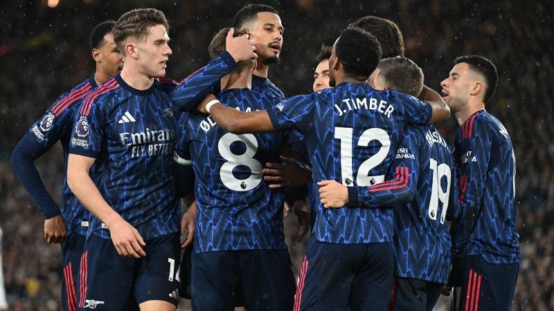 加兰40+9骑士擒猛龙12连胜 森林狼胜魔术3连胜